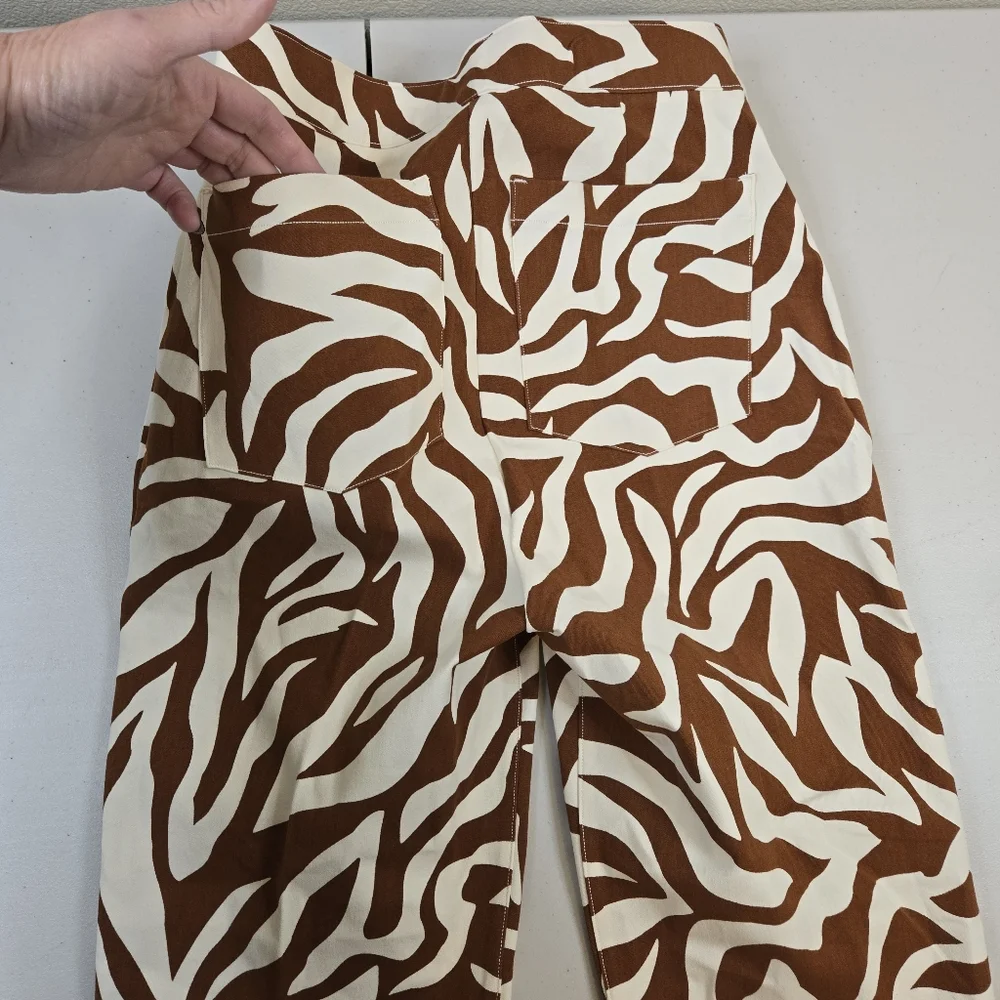NWT SPANX Zebra Print Ankle Pants Brown White Small
